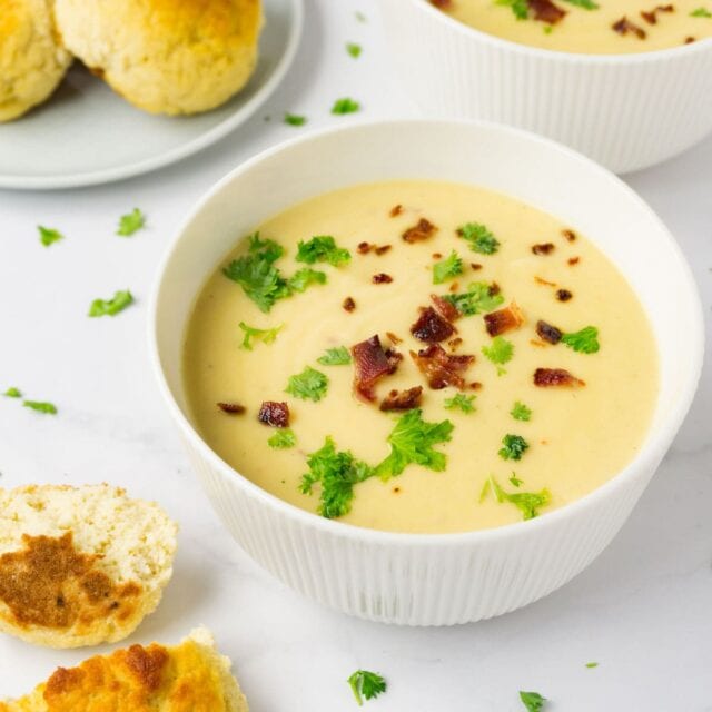 Keto cauliflower soup (Glutenfree) Here To Cook